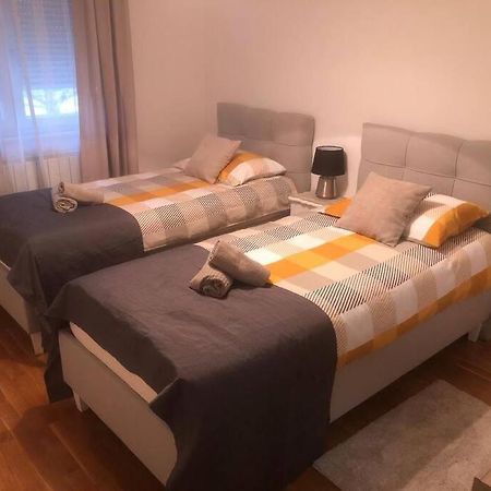 Apartman Arena-Velesajam Vito Zagreb Luaran gambar