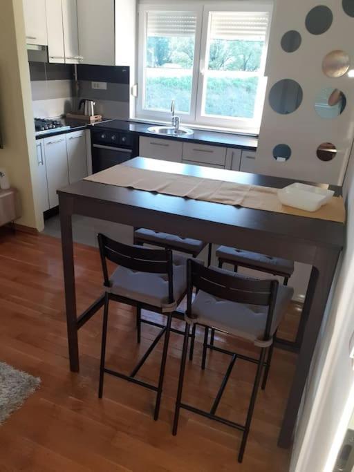 Apartman Arena-Velesajam Vito Zagreb Luaran gambar
